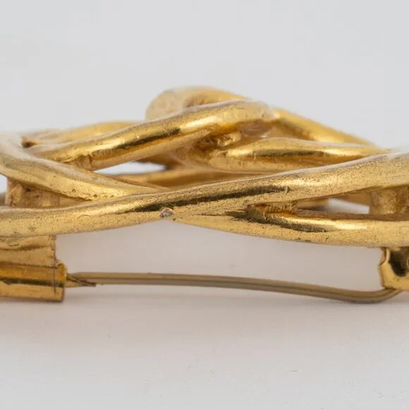 CHANEL Authentic Gold Brooch - Picture 12 of 12